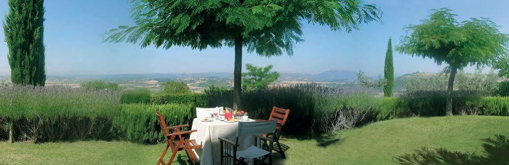 Agriturismo Le Colombe Assisi Exterior foto